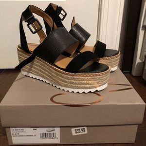 Crown Vintage Daylen platform sandals